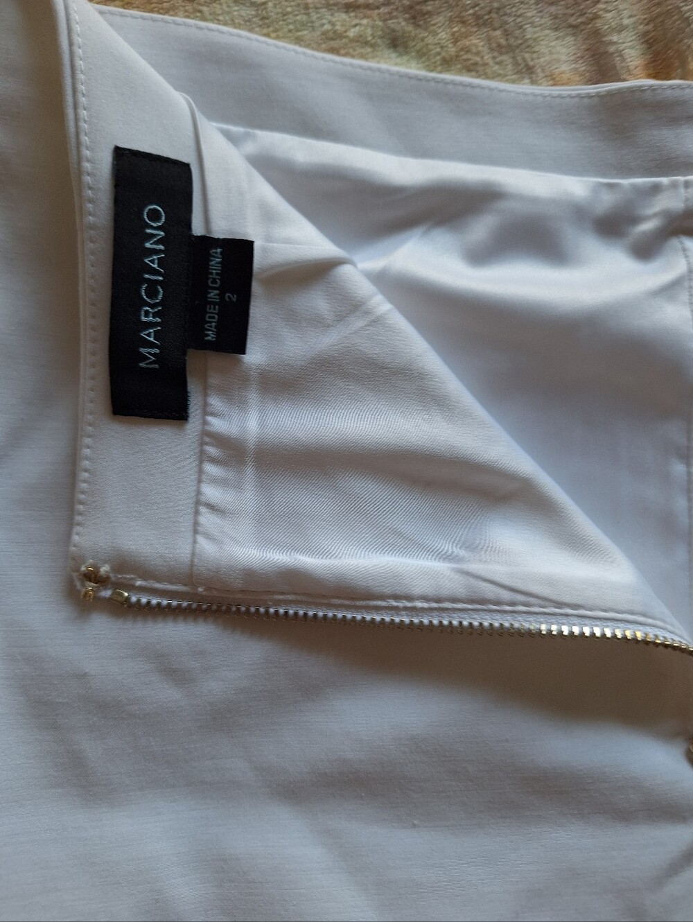 Marciano White High Waisted Front Slit Midi Pencil Skirt Size 2 XS - Picture 8 of 8